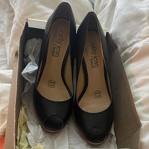 Cathy Jean Elegant Black Peep Toe Heels